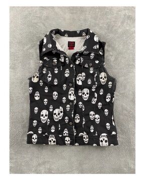 Vintage Tripp NYC skull vest in great condition! Size m